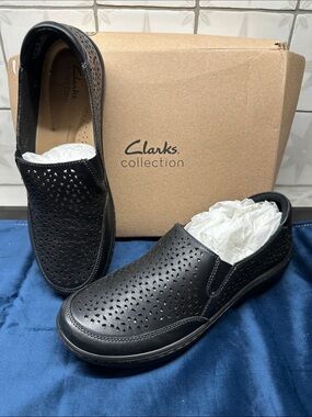 Clarks Sz 7 Black Leather Cora Sky Perforated Slip-On Loafers NIB